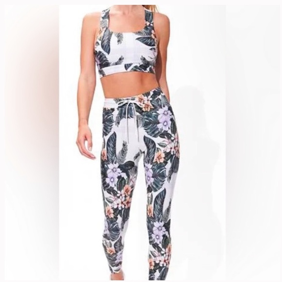 NWT Eleven By Venus Williams Tropicana 25" Leggings, Size Medium - Picture 1 of 10